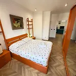 Square 9 Апартаменты *