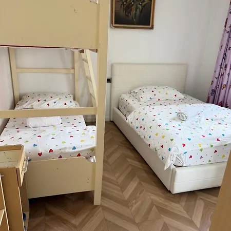 Appartement Square 9 *