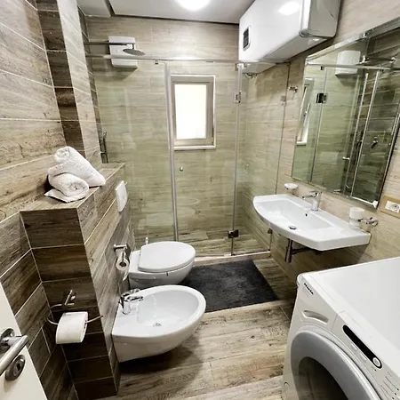 Center Apartment