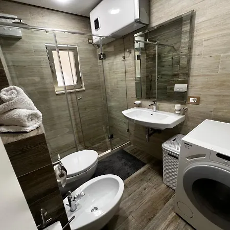 Apartment Center