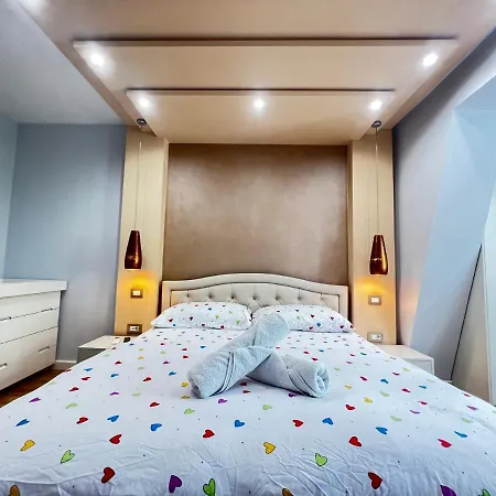 Center Apartment *