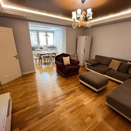 Center Apartment