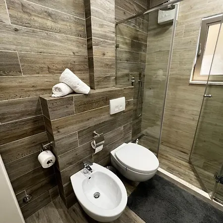 Apartment Center